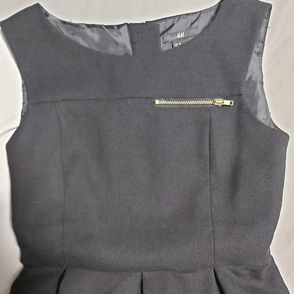 H&M Mini black dress, small in black - Picture 4 of 5
